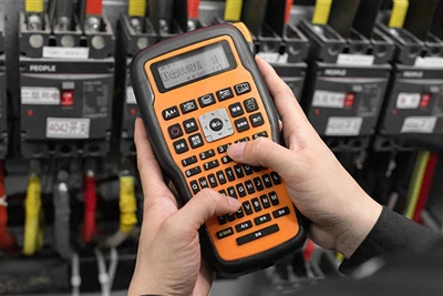 Handheld Label Maker E1000: Simplify Your Labeling Needs